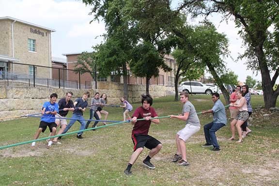 IMG_Tug-of-war11