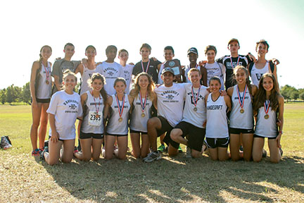 The Viper cross country team seniors with their District trophy at the District meet on Oct 20. 