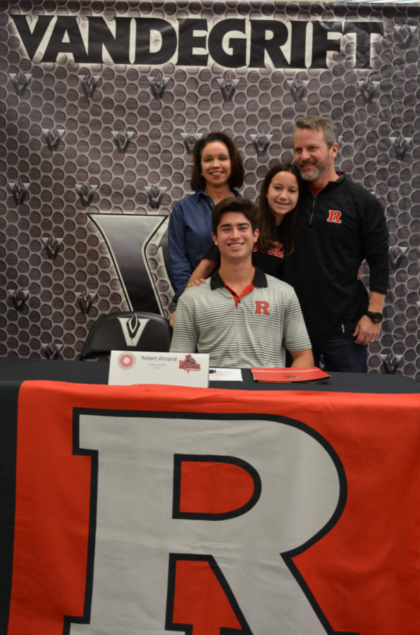 Robert Almand | Lacrosse | Rutgers University

I’ve made some of my best friends playing lacrosse and had a lot of great experiences. I chose Rutgers because the program fit my personality and playing style the best out of the schools I was looking at. I’m looking forward to playing for something bigger than myself and being pushed to another level.
