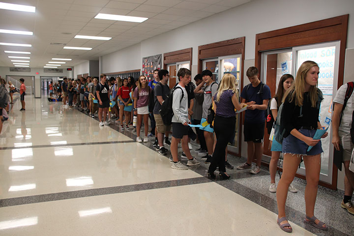 Students had to wait in this line to get their schedules changed.