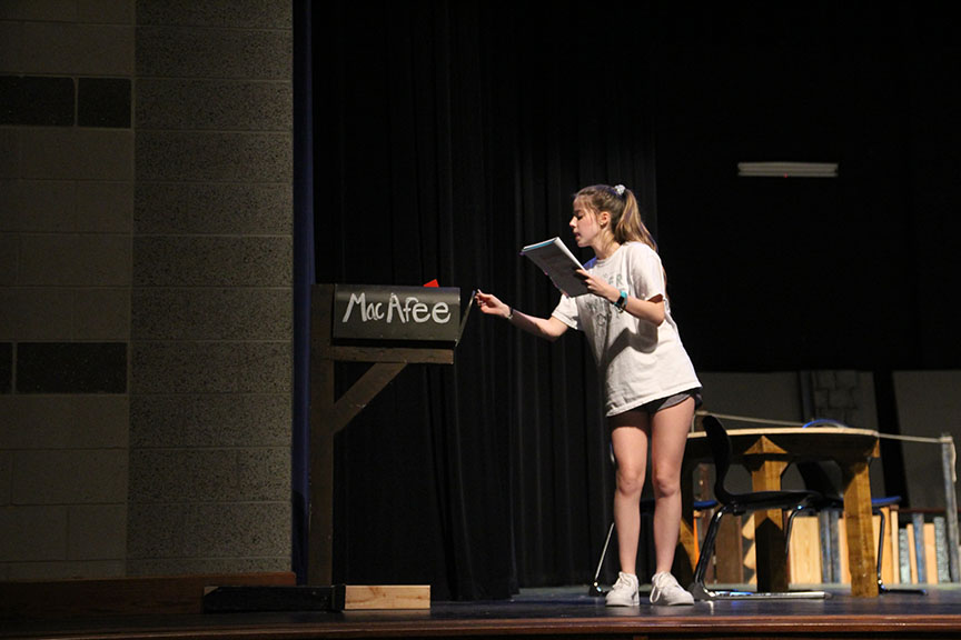 Ainsley Gilbert (Sophie Sheridan) performs the opening number “I Have a Dream.” The role of Sophie is double-cast with Gilbert and Kylie Diefenthaler. 