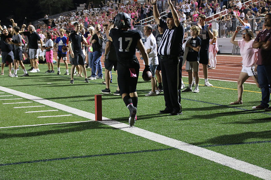 After making the touchdown that put the Vipers back on top during the third quarter, Beau Dawson celebrated. It was a great team win because [Round Rock] came into the game undefeated, sophomore Beau Dawson said.