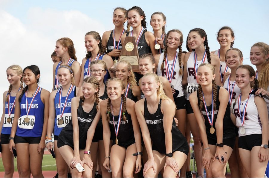 VXC girls get first at regionals which sent them off to state