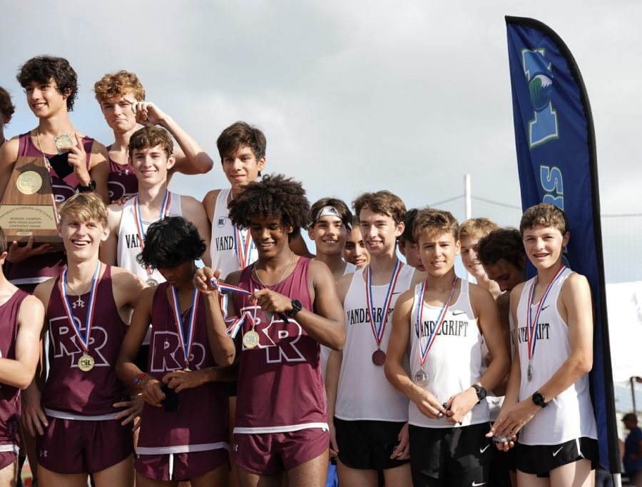 VXC boys make history by getting second place at regionals which qualified them for state