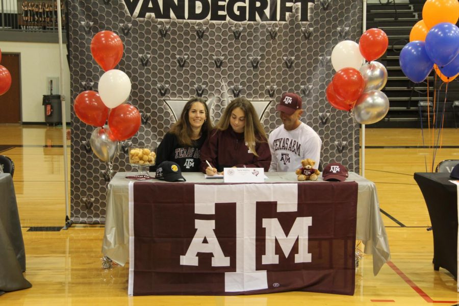 Taylor Mathis commits to Texas A&M for cross country and track.