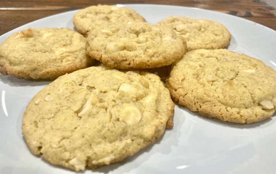 White chocolate macadamia nut cookies