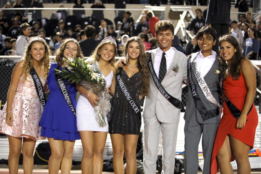 The nominees joined together after the homecoming king and queen are announced. 