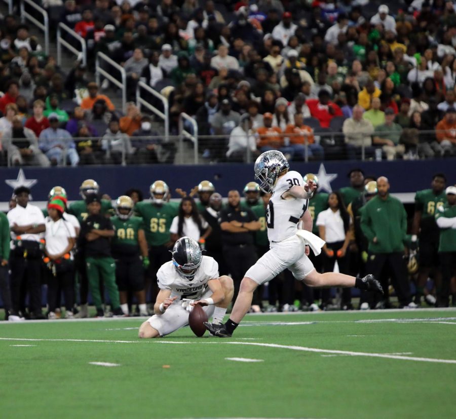 A hero of the postseason, senior kickeer Hayden Arnold put up the first points of the game for the Vipers when he sent home a field goal in the first half.