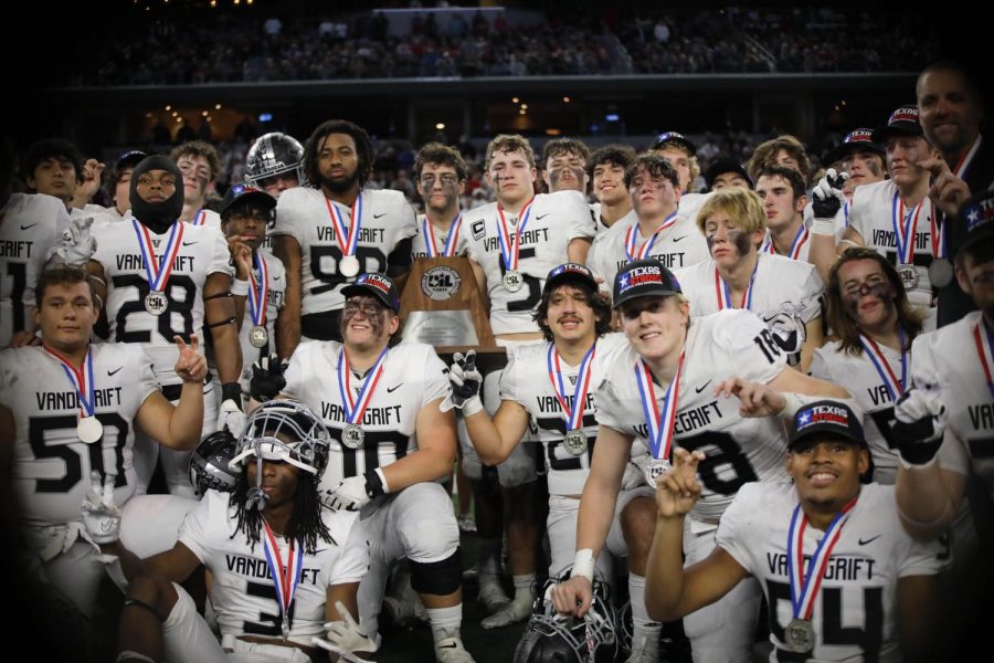 The varsity football team ends the year 14-2 overall and state 6A DII runner ups.