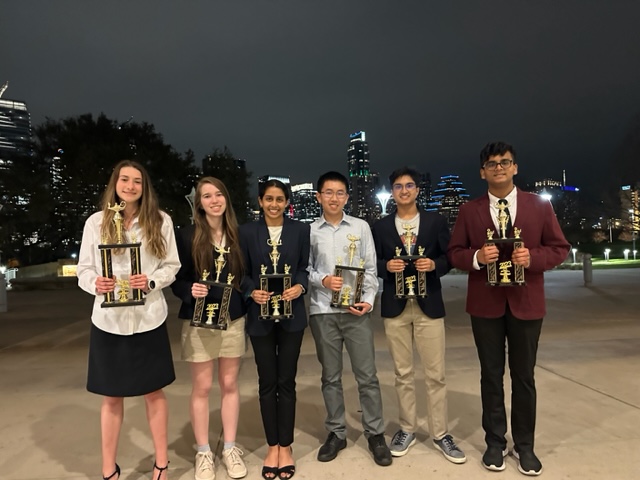 Caitlin Garrett, Rachel Reynolds, Sameeksha Jayaprakash, Samuel Li, Shaunak Pandey; Tanuj Tekkale (All going to State)