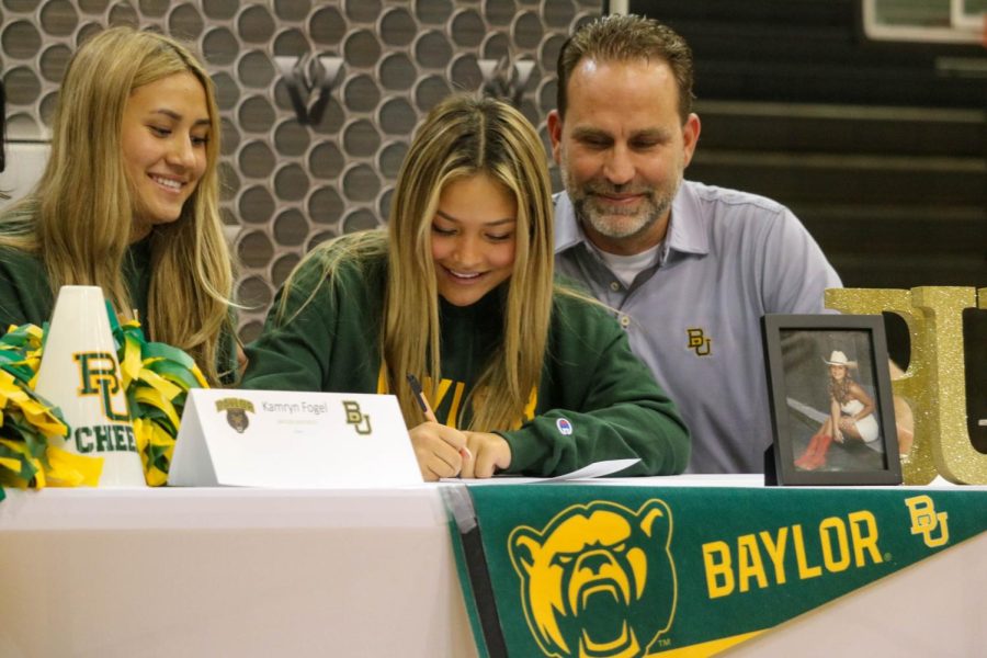 Senior Kamryn Fogel commits to cheerleading at Baylor University.