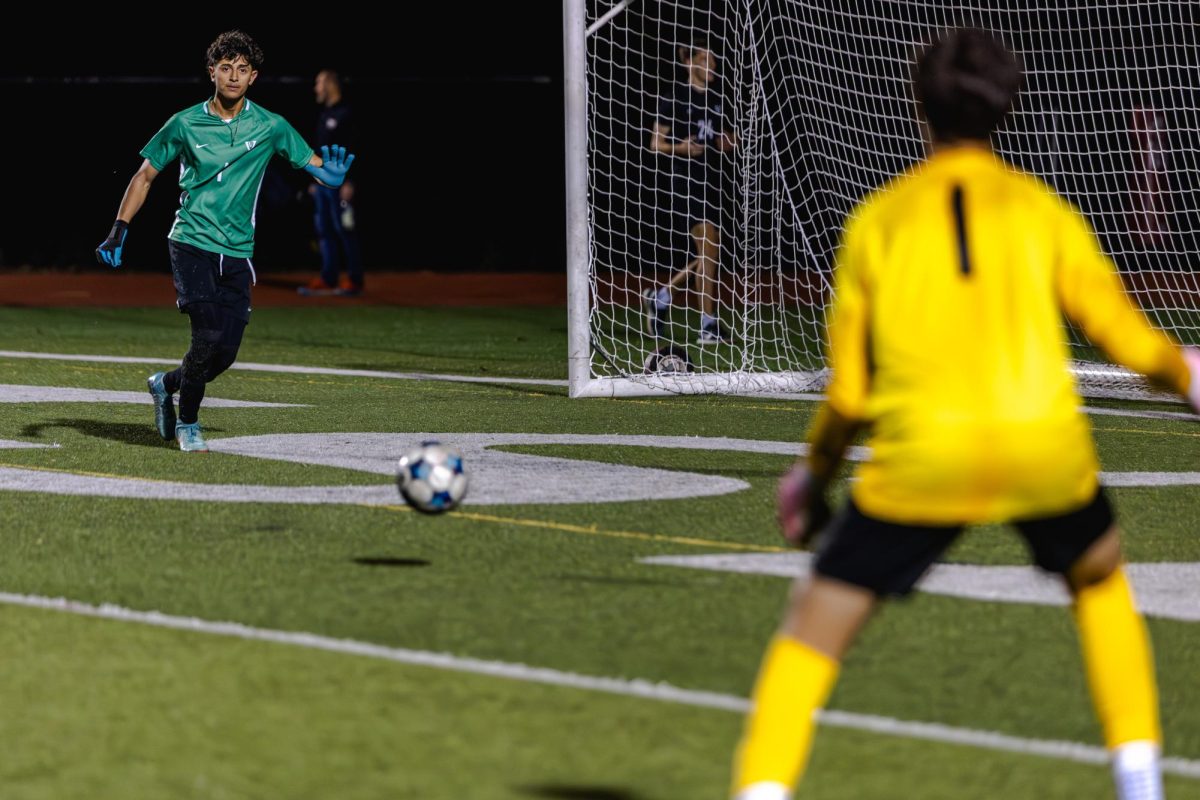 Aaron_Bielik_Varsity_Soccer_12-16-25-02